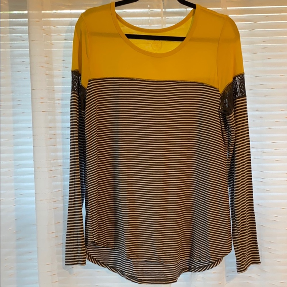 Long Sleeve striped shirt